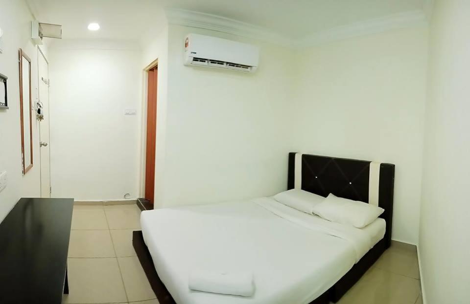 Cattleya Glory Hotel Johor Bahru Bagian luar foto